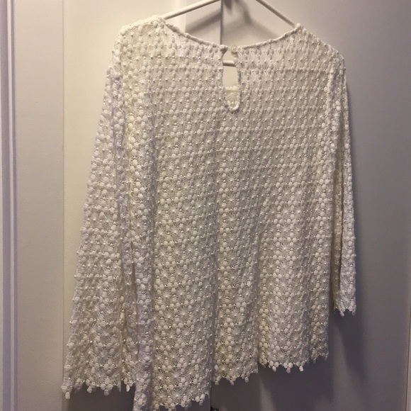 Velvet by Graham and Spencer lace 3/4 sleeve top - Picture 2 of 4